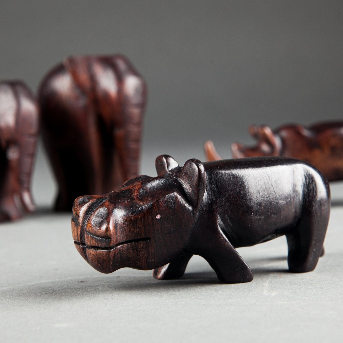SMALL CARVED HIPPO
