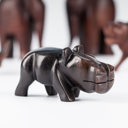 SMALL CARVED HIPPO