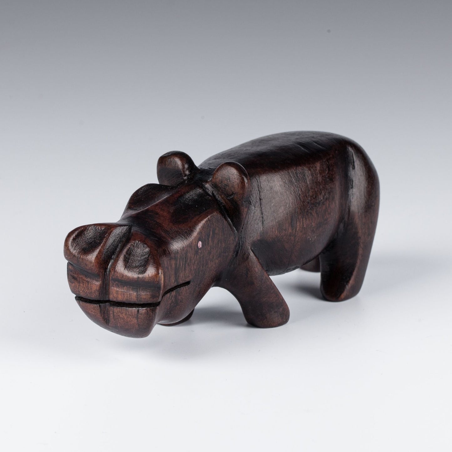 SMALL CARVED HIPPO